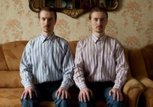 Братья-близнецы спорят из-за отцовства: анализ ДНК бессилен.